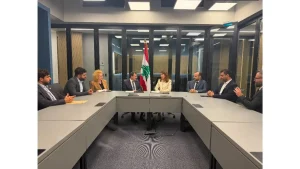 مذكرة تفاهم بين العربية المفتوحة ووزارة الذكاء الاصطناعي